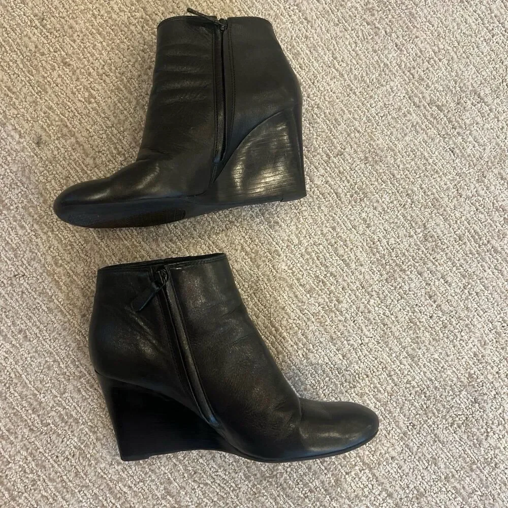 Tory Burch Lowell Black Leather Wedge Ankle Boots Booties Size 9.5